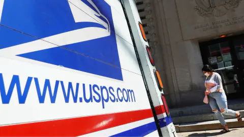 No Holiday Price Rise as USPS Expects Lower Volumes